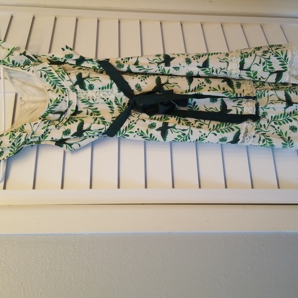 Vintage Bird Dress - Picture 3 of 3